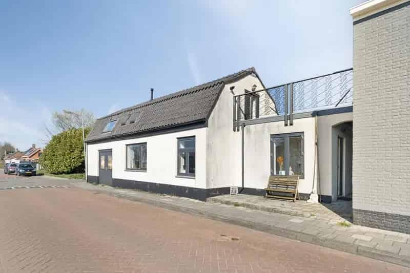 Karakteristieke woning Hoek  84m²  2 slaapkamers dakterras