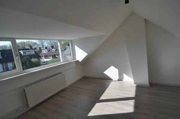 Te Huur: Ruime Tussenwoning Eindhoven 4 slaapkamers