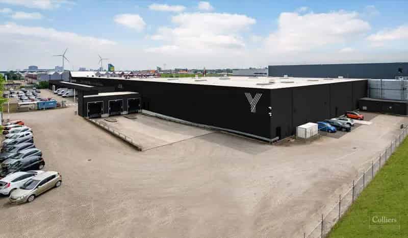 Bedrijfspand te Huur Amsterdam Westpoort 11171m2