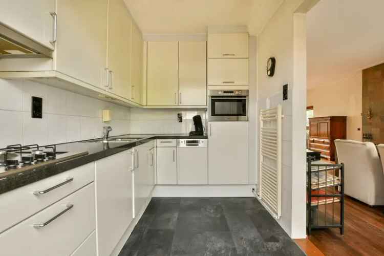 5 Kamer Hoekwoning Diemen Centrum Te Renoveren Ruime Tuin Garage