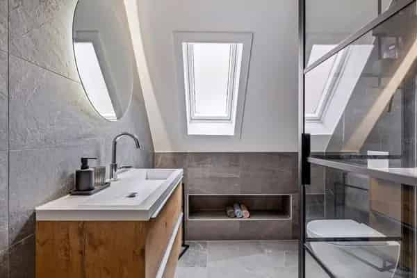 Grote gezinswoning 180m2 4 slaapkamers tuin aan water Hoorn