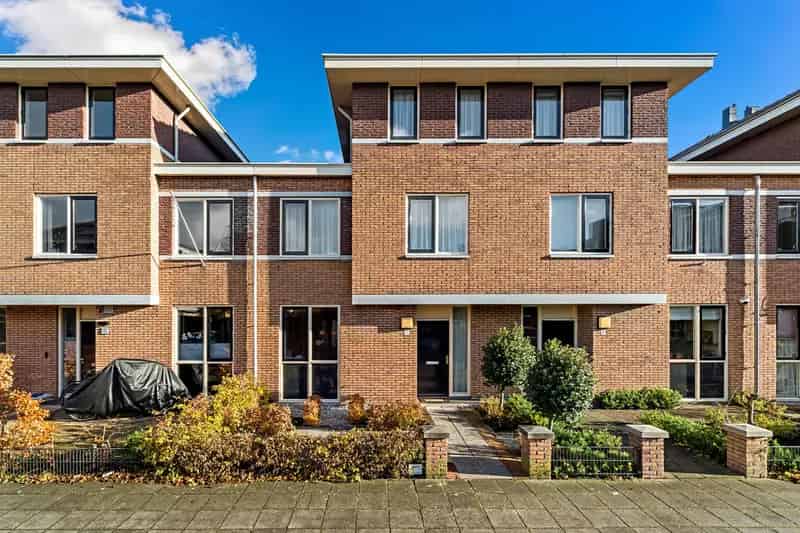 Ruime 6 Kamer Eengezinswoning 177m2 Maasland 5 Slaapkamers Energielabel A