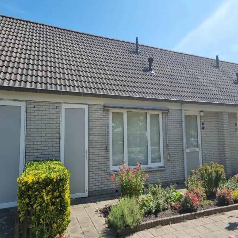 3-kamer 55+ woning Rozeboom badkamer en slaapkamer beneden