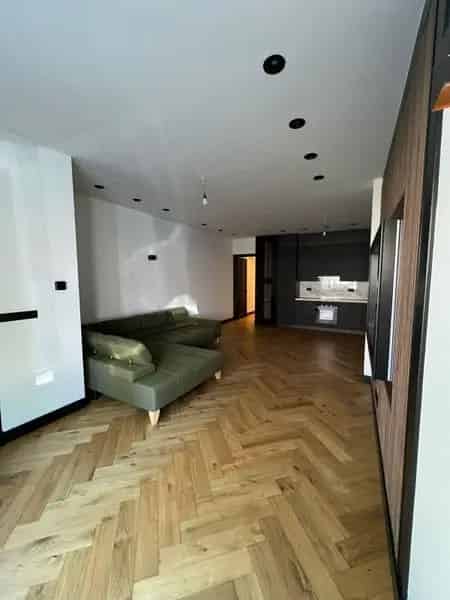 Gerenoveerde Benedenwoning Rotterdam Ruime Tuin Twee Slaapkamers