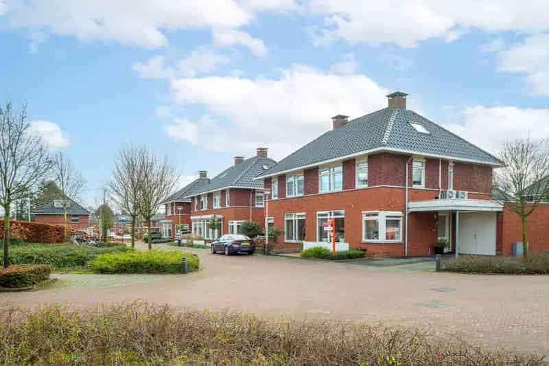 Rijssen - Ruime gezinswoning 4 slaapkamers