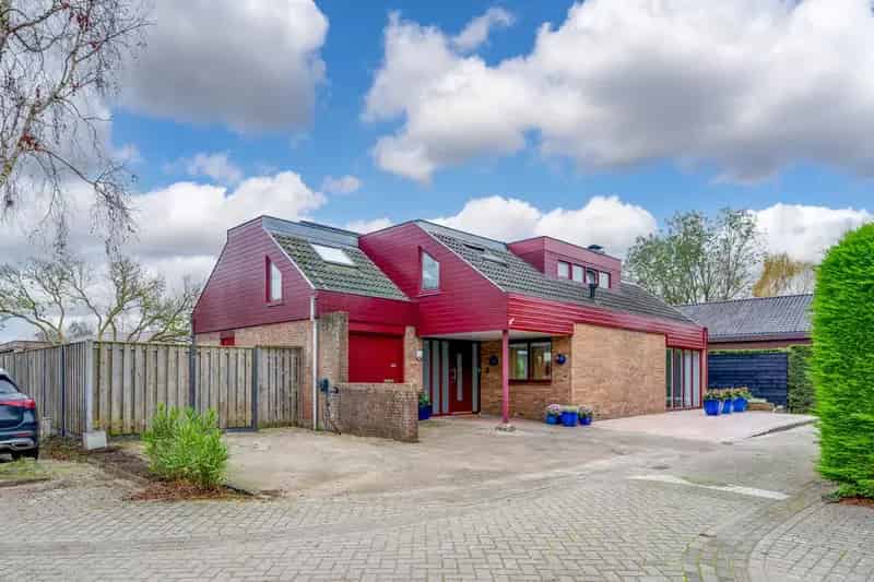 Vrijstaande woning Purmerend 7 slaapkamers grote tuin