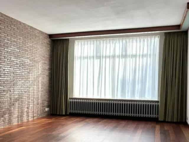 3 Slaapkamer Huis te Koop Eindhoven