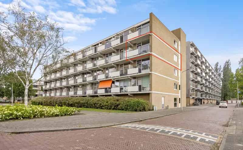 Amstelveen Appartement te Koop: Instapklaar 2-kamer appartement