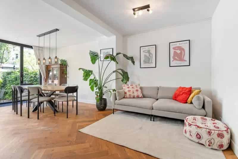 Amsterdam Rivierenbuurt: Benedenwoning 84m2 gerenoveerd 2019