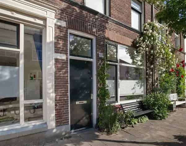 Tussenwoning Oudwijk 2 slaapkamers tuin nabij centrum