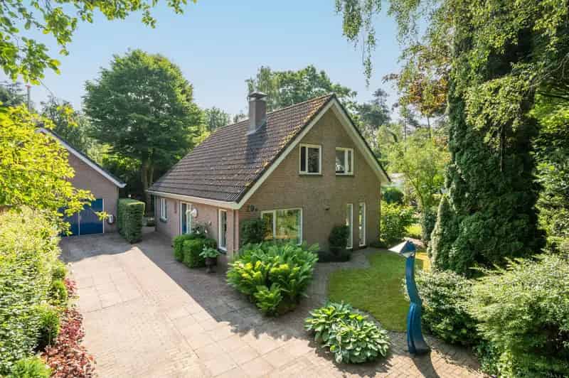 Vrijstaande woning nabij Putten unieke natuurrijke locatie