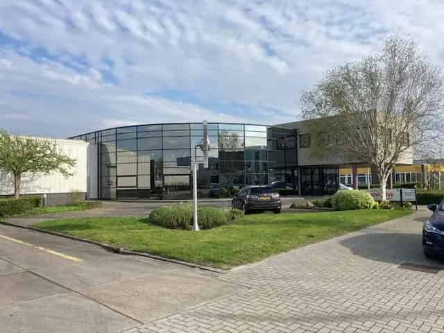 Bedrijfshal Westknollendam te huur