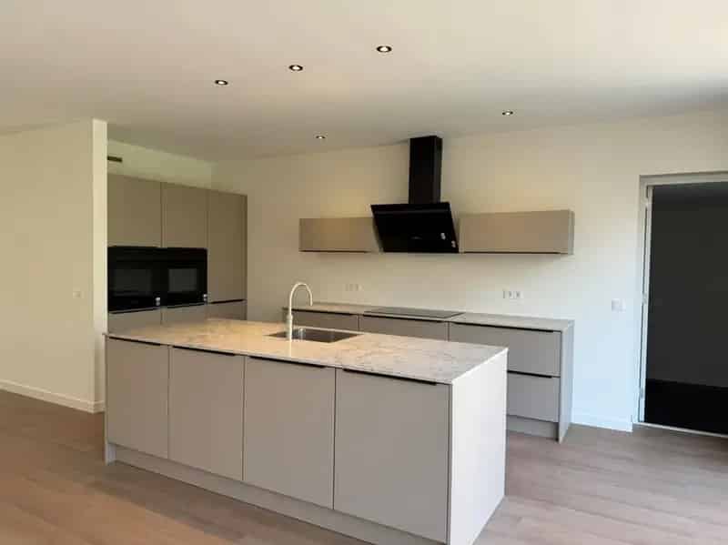 Gezinswoning Amstelveen 170m2 4 slaapkamers 2 badkamers tuin parkeren