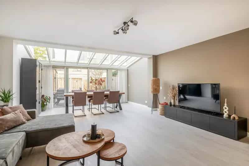 Ruime Tussenwoning Zoetermeer 5 Slaapkamers Tuin Familiehuis