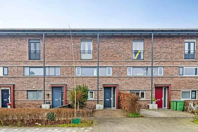 Ruime Tussenwoning 5 Slaapkamers Breda