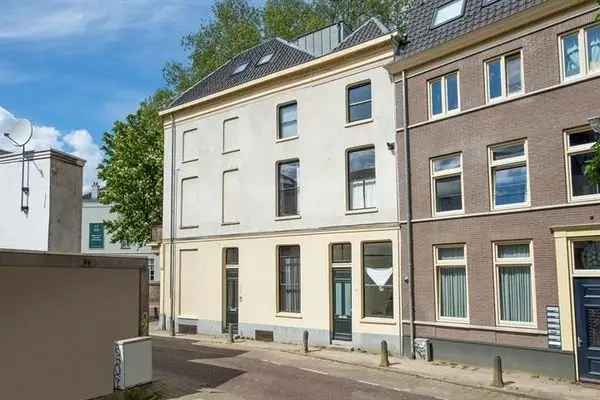 Appartement Singelstraat Arnhem: Ruime Bovenwoning met Dakterras