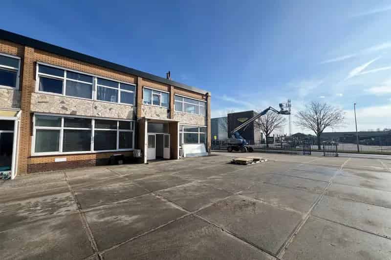 Kantoorruimte te huur Industrieweg Kampen 85m2