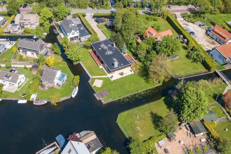 Luxe gelijkvloerse villa aan de Vinkeveense plas