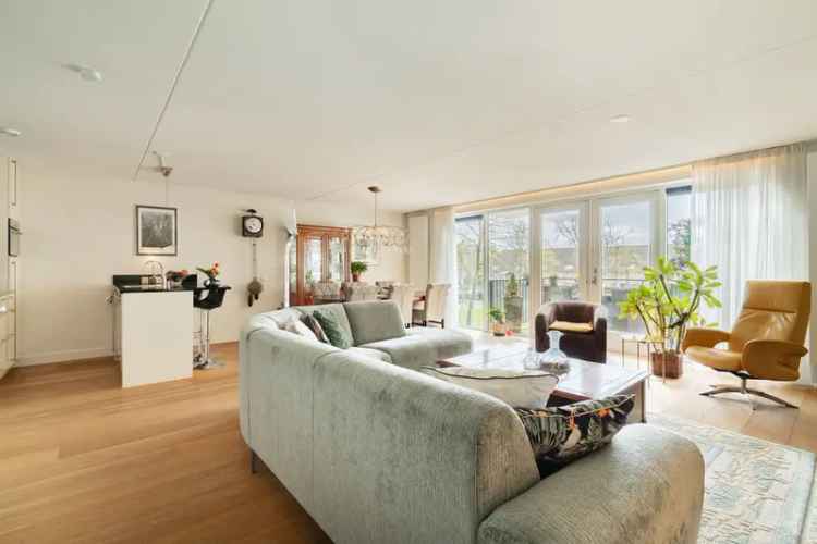 Royaal appartement Amsterdam 142m2  Twee Verdiepingen Balkon Garage