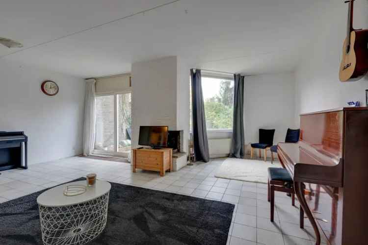 Gezinswoning nabij park De Bijlmerweide 4 slaapkamers 128m²