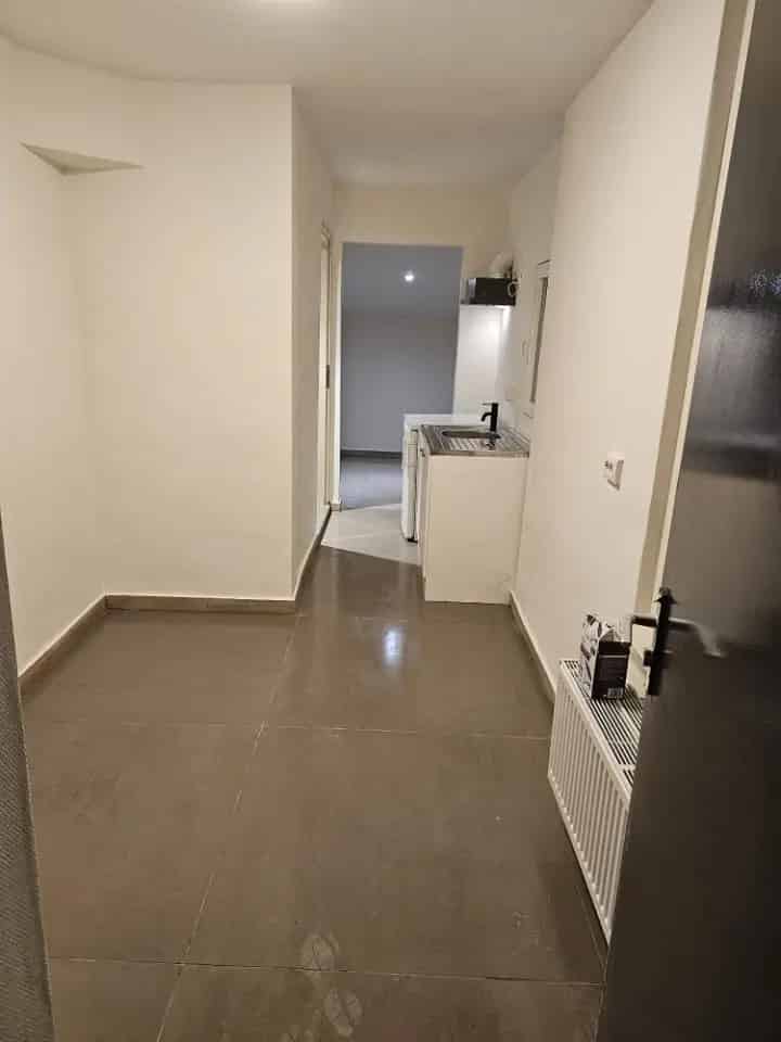 Gloednieuwe Studio Maastricht 19m2 Eigen Keuken Badkamer