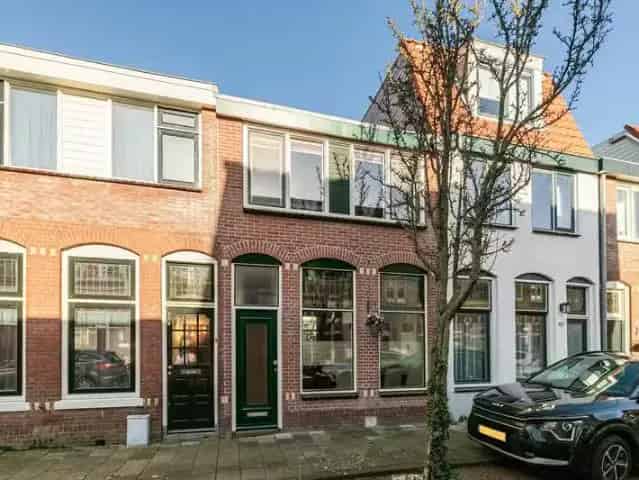 Te Koop: Charmant Huis Haarlem Nabij NS Station