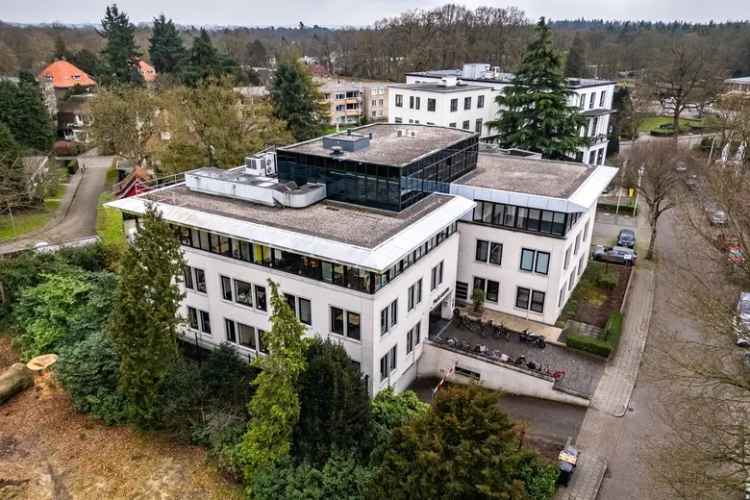 292 m2 Kantoorruimte te Huur Baarn Nabij NS Station