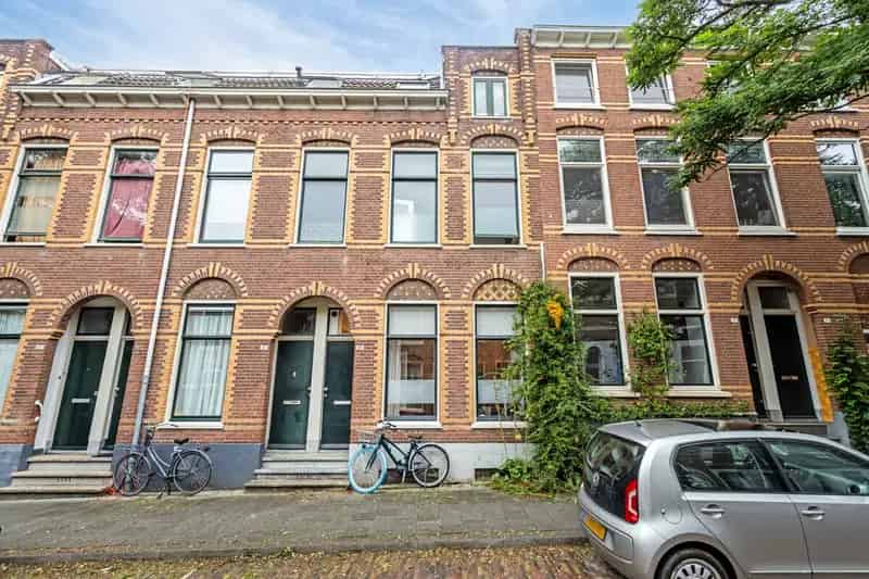 Appartement te koop Arnhem Klarendal: Knusse benedenwoning met tuin