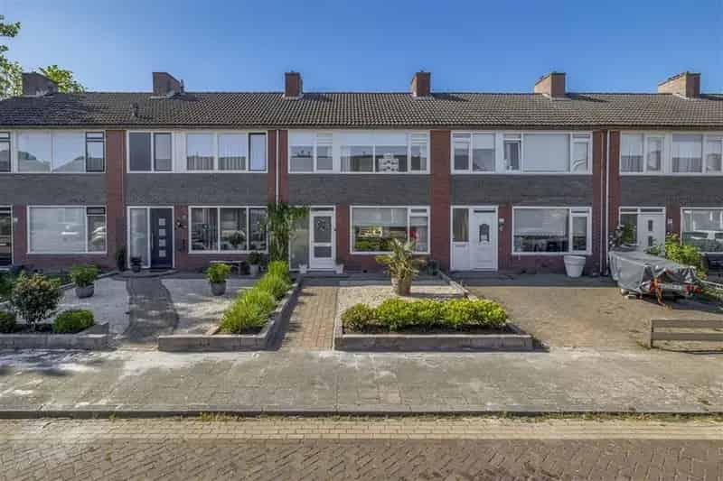 Moderne Energiezuinige Tussenwoning Veendam 4 slaapkamers