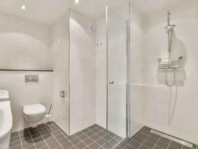 Ruim 4-kamerappartement 160m2 Buitenveldert nabij Amstelpark