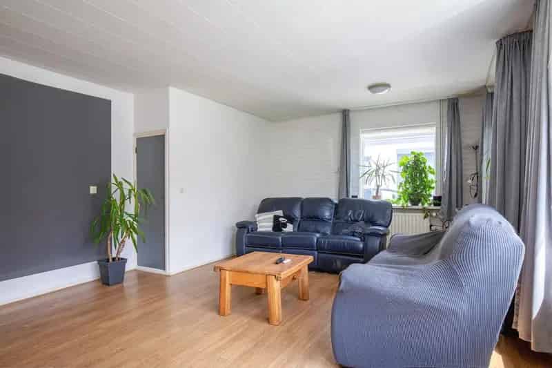 Vrijstaande woning Den Burg  2 slaapkamers badkamer beneden