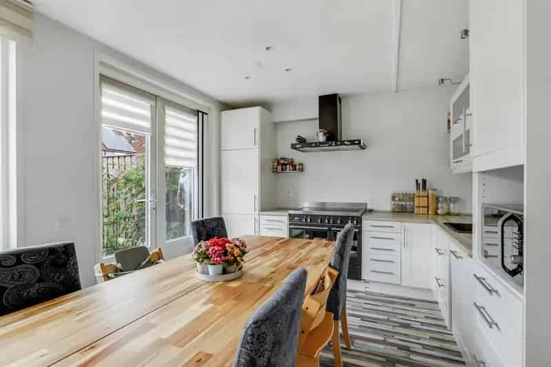 5 Slaapkamers Ruime Gezinswoning Zeewolde Dakterras