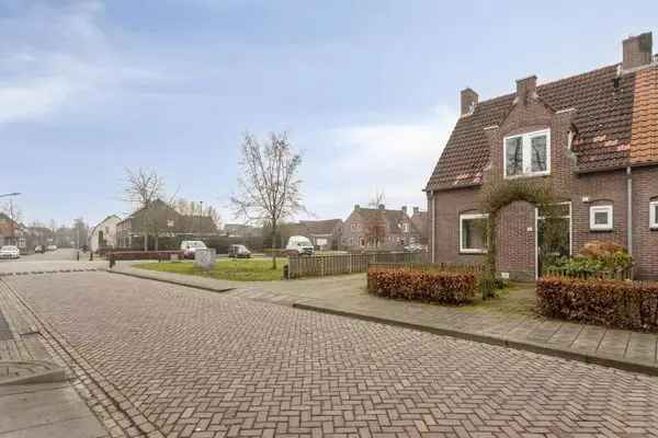 Tweekapper Valkenswaard: Royale Garage, Ruim Perceel