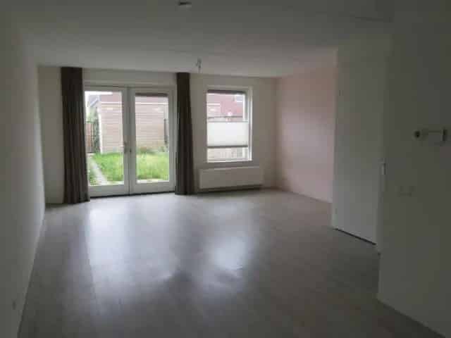 3 Slaapkamers Ruime woning nabij Oosterhout met Garage