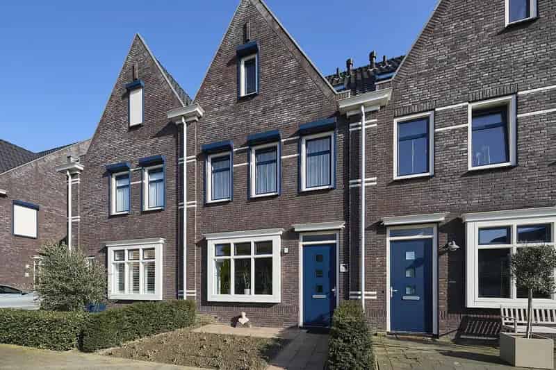 5 Slaapkamer Tussenwoning Othene - Zonnepanelen - Ruime Tuin