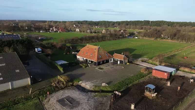 Ruime Woonboerderij nabij Hoorn 3 slaapkamers Grote Tuin