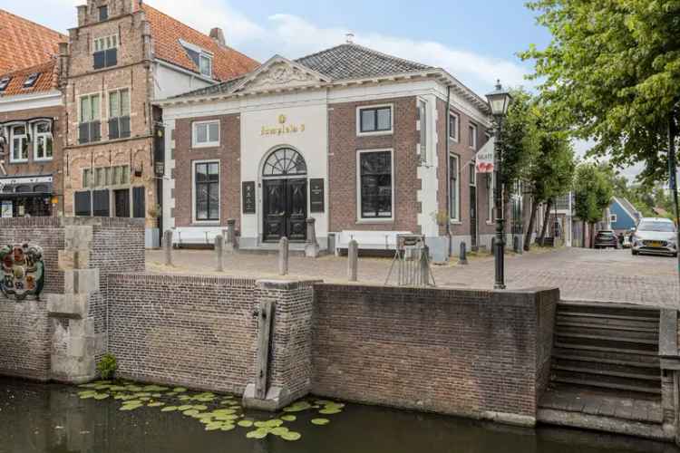 Winkel Edam | Zoek winkels te koop: Damplein 9 1135 BK Edam [funda in business]