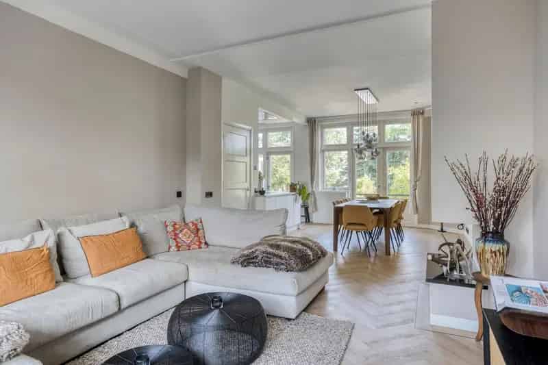 Nijmegen Indische Buurt: Luxe Bovenwoning 120m2 2 Balkons Dakterras