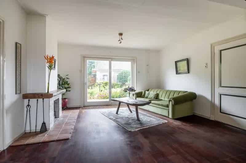 Huis Te Koop , 4, Voorstraat, Piershil, Zuid-Holland