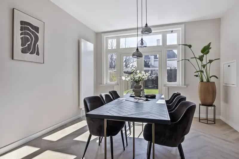 Gerenoveerde woning Roosendaal 4 slaapkamers luxe badkamer