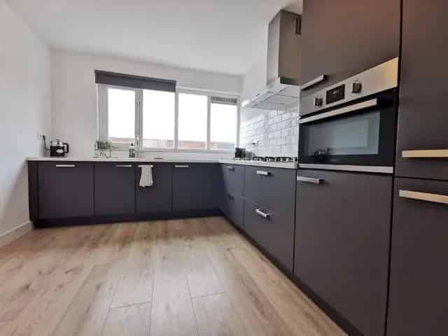 4-Slaapkamer Appartement Diemen Boomhazelaaroord