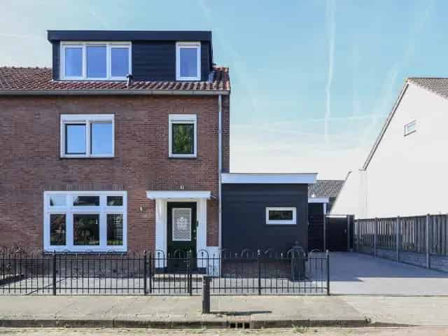 Ruime gezinswoning 176m2 Bunschoten Spakenburg 2 badkamers