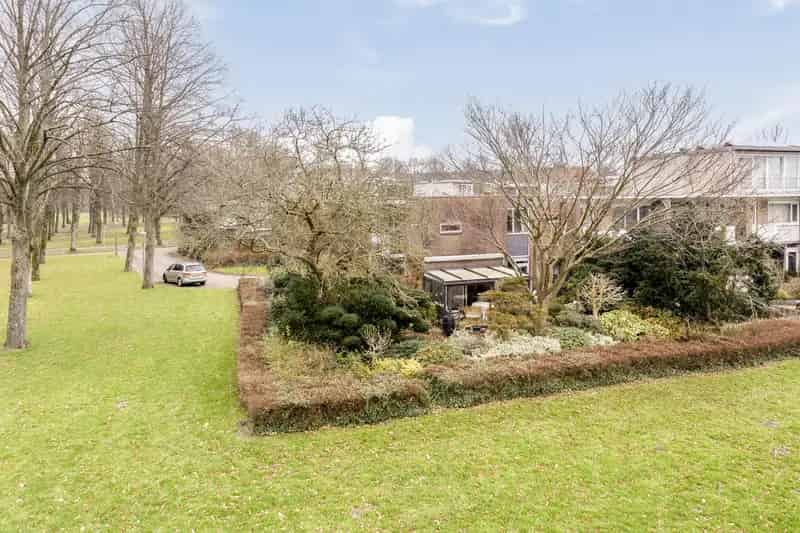 Huis met unieke tuin nabij Sloterplaspark Amsterdam