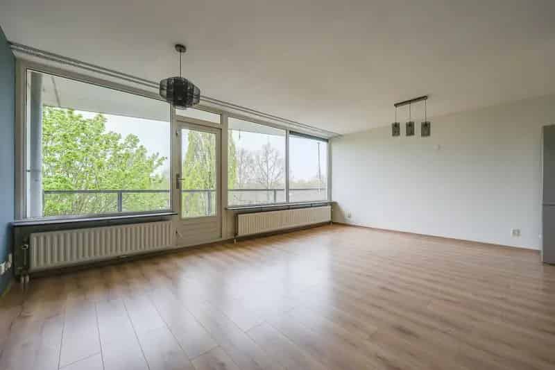 Appartement te koop: Cinemadreef 210 1325 ER Almere 