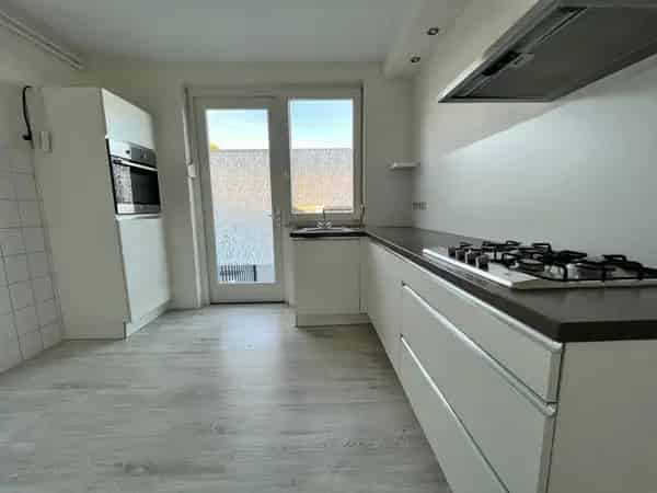 Huis Menuetstraat Maastricht: Ruime Eengezinswoning met 3 slaapkamers