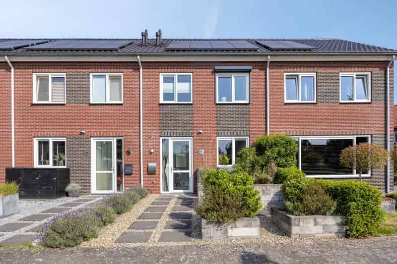 Nieuwbouw woning 3 slaapkamers moderne keuken tuin berging 2016