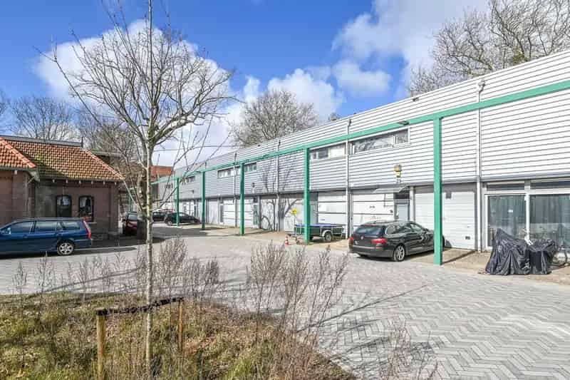 Bedrijfsruimte met Bovenwoning Haarlem  Wonen Werken Upgrade Mogelijk