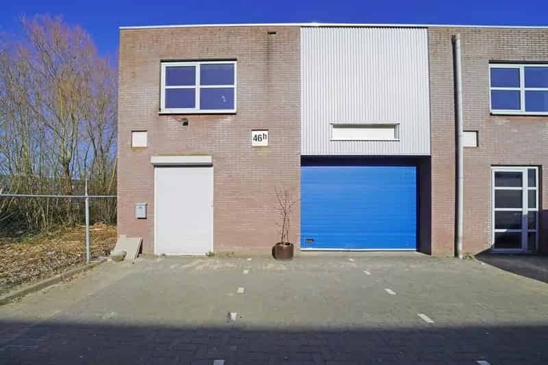 Bedrijfshal te Huur Almere 325m²