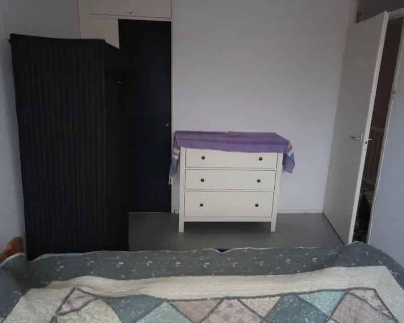 Kamer te huur in huis met 3 slaapkamers