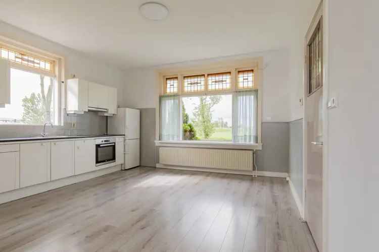 Stolpboerderij te koop: 5 slaapkamers, 2 badkamers, 298m2 ruimte